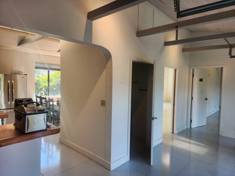 More Photos Of 27 Gate 5 Rd, Sausalito Office For Lease
