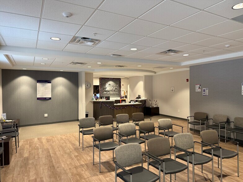 More Photos Of 290 Heritage Walk, Woodstock Medical For Lease