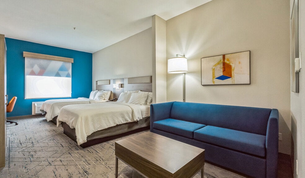 More Photos Of 46300 Interstate 10, Winnie Hotel For Sale