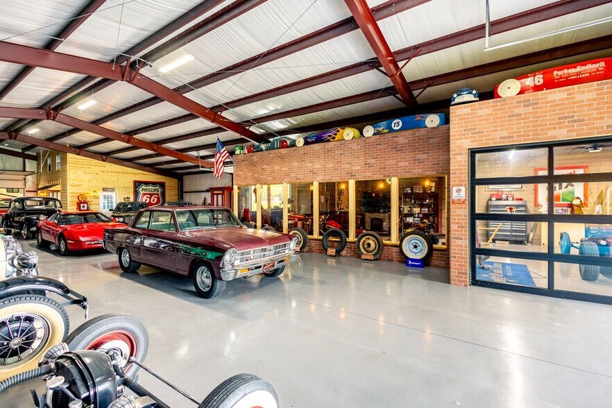 More Photos Of 2418 US-31, Falkville Warehouse For Sale