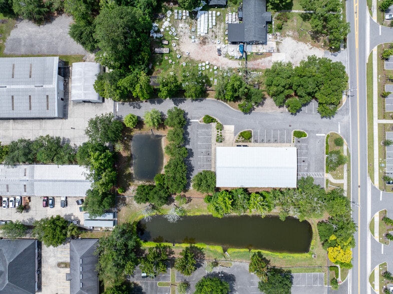 More Photos Of 9605 Hood Rd, Jacksonville Flex For Sale