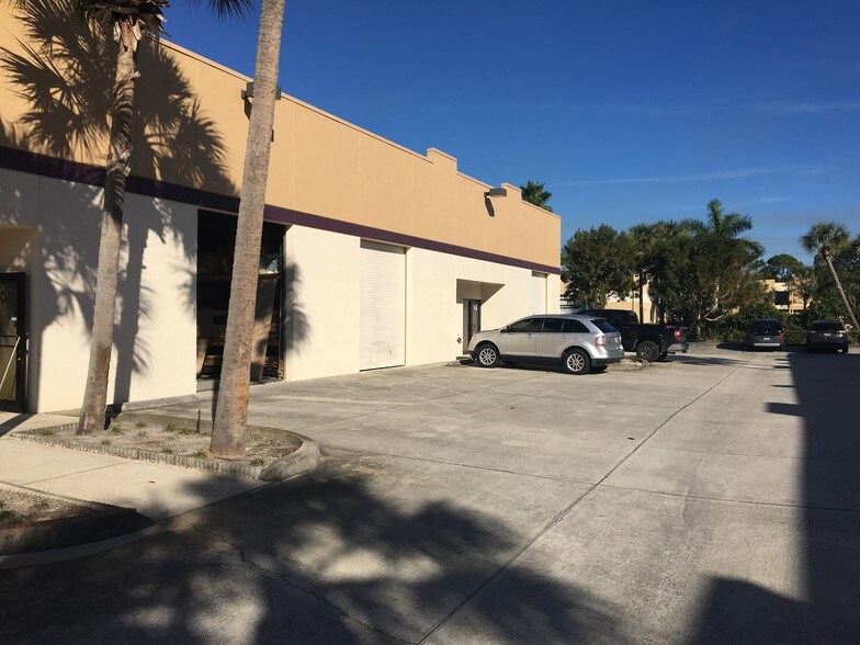 More Photos Of 1445 Jupiter Park Dr, Jupiter Unknown For Lease