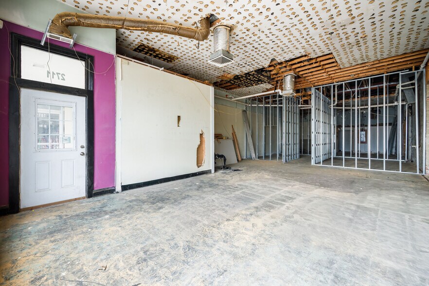 More Photos Of 2711 W Broad St, Richmond Apartments For Lease