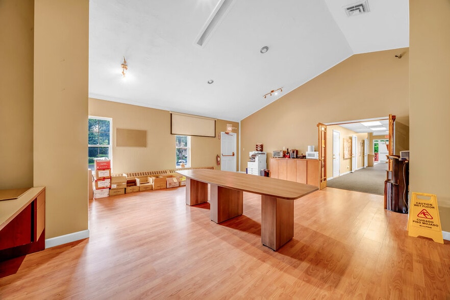 More Photos Of 1352 N Cedar Rd, New Lenox Religious Facility For Sale