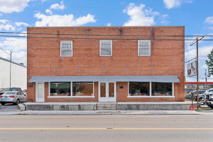 More Photos Of 803 Mcarthur St, Manchester Warehouse For Sale