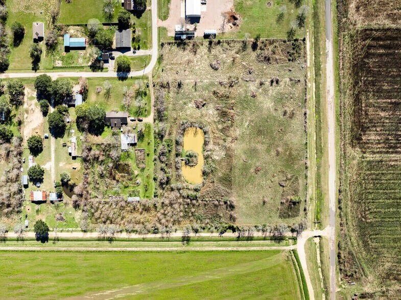 More Photos Of 3769 Bermuda dr, Brookshire Land For Lease