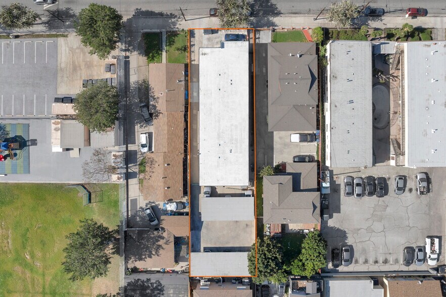 More Photos Of 6522 Bear Ave, Bell Apartments For Sale