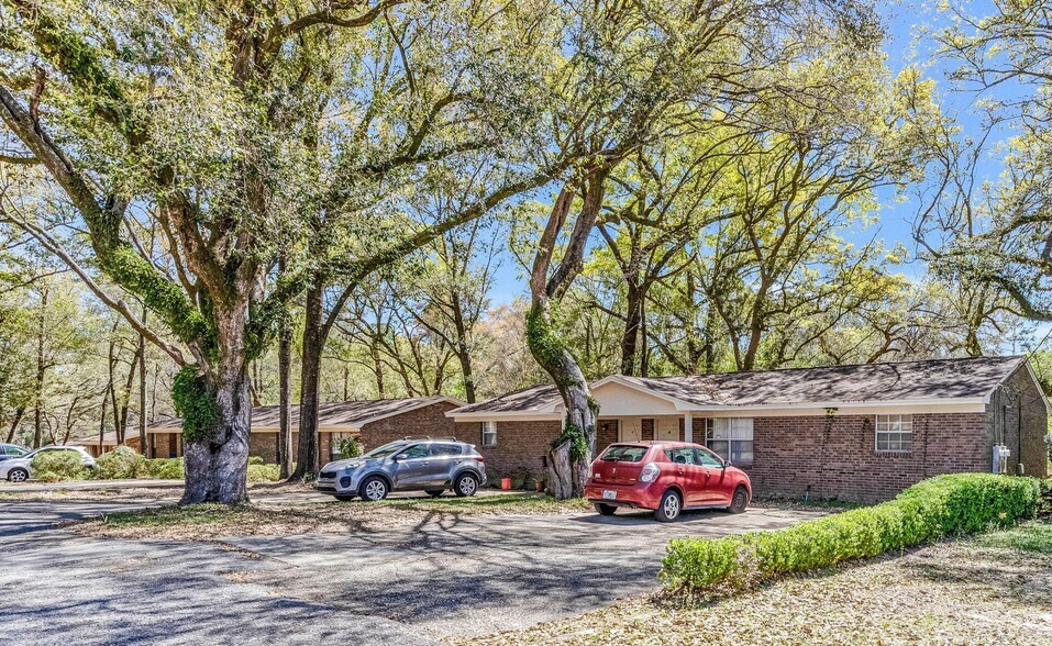 More Photos Of 8640 Jernigan Rd, Pensacola Apartments For Sale