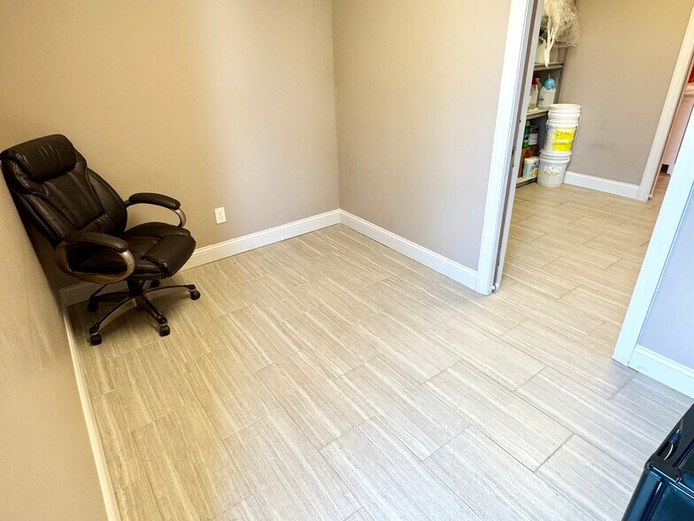 More Photos Of 8201 Mayo Dr, Madison Apartments For Sale