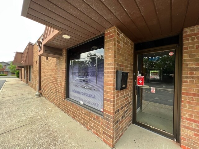 More Photos Of 9957-9959 S Roberts Rd, Palos Hills Medical For Lease