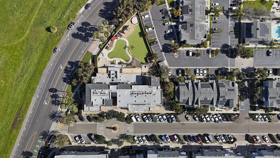 More Photos Of 6801 Embarcadero Ln, Carlsbad Apartments For Sale