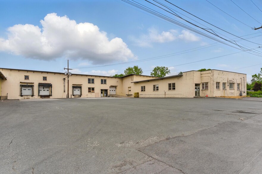 More Photos Of 16 Commercial Ave, Albany Warehouse For Sale