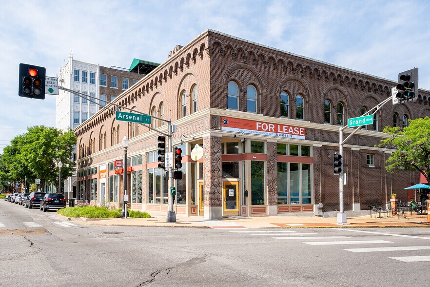 Primary Photo Of 3101-3111 S Grand Ave, Saint Louis Office For Lease