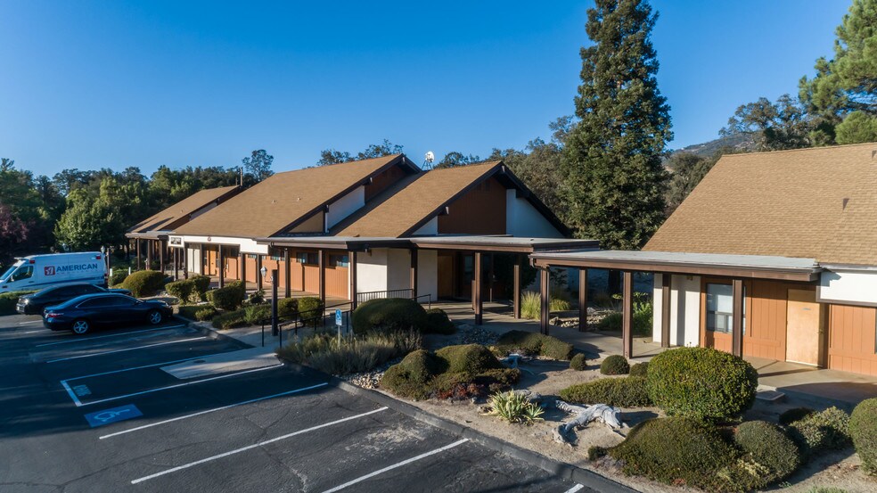 More Photos Of 31975-31985 Lodge Rd, Auberry Medical For Sale