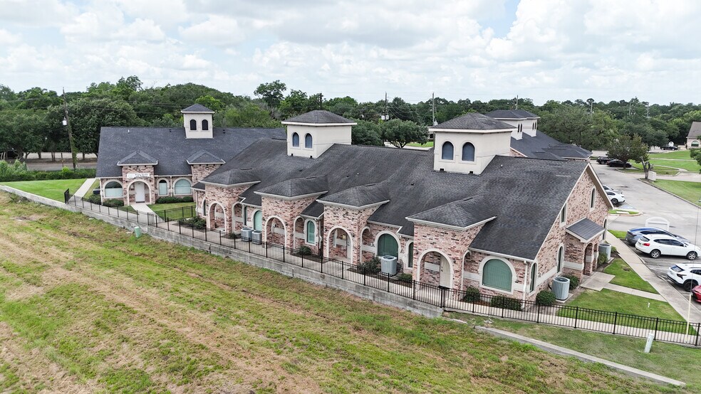 More Photos Of 120 Eldridge Rd, Sugar Land Medical For Sale