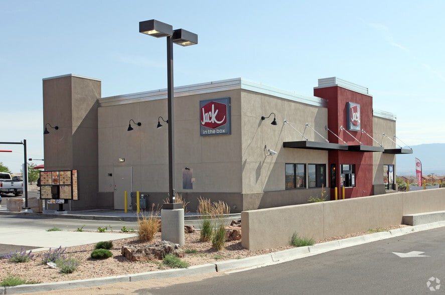 More Photos Of 301 98th St, Albuquerque Fast Food For Sale
