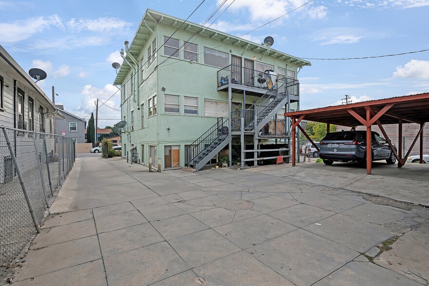 More Photos Of 221 E Sonora St, Stockton Apartments For Sale