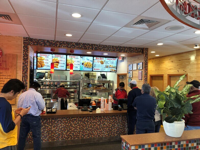More Photos Of 2802 20th Ave, Valley Fast Food For Sale
