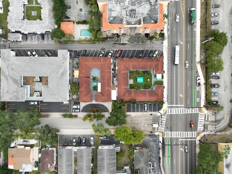 More Photos Of 418 S Federal Hwy, Hollywood Hotel For Sale