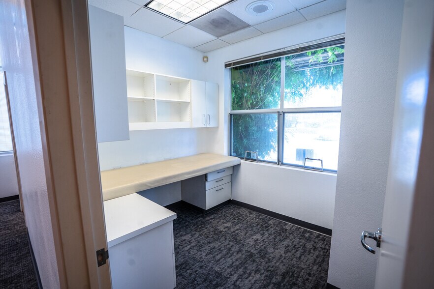 More Photos Of 816 W Yosemite Ave, Madera Medical For Lease