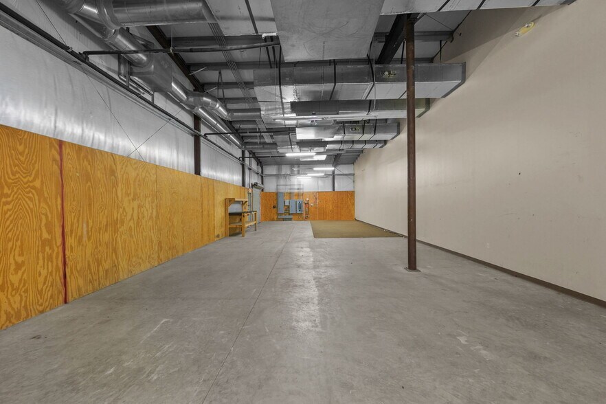 More Photos Of 1699 N Temple Ave, Starke Freestanding For Sale