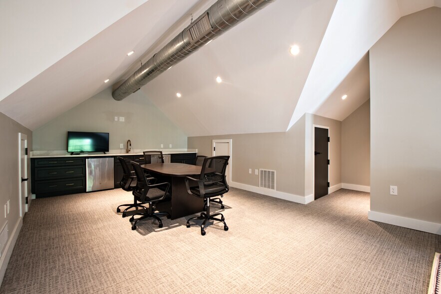 More Photos Of 115 S High St, Dublin Loft Creative Space For Lease