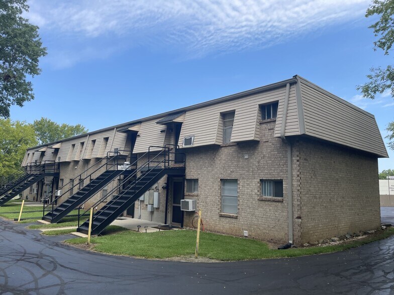 More Photos Of 325 Hall Ln, Pineville Apartments For Sale