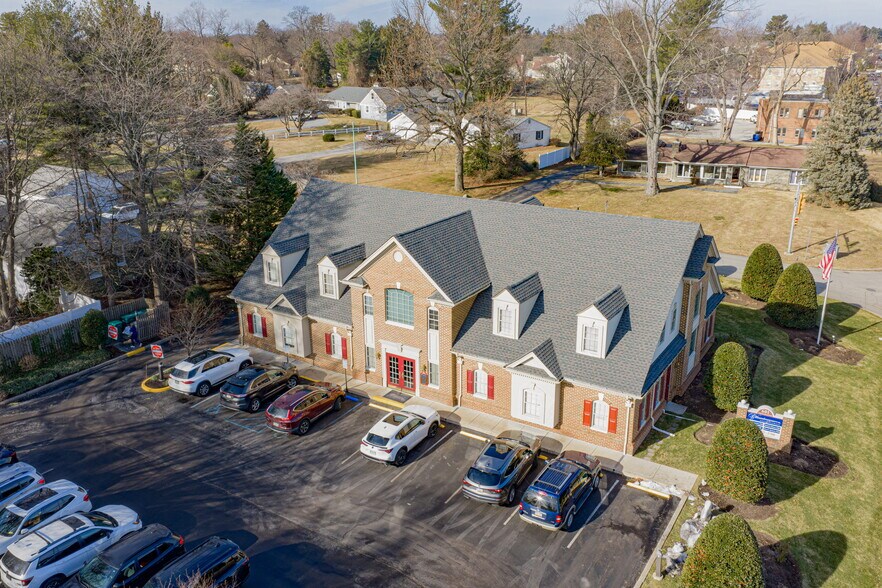 More Photos Of 601 Williamsburg Dr, Broomall Medical For Sale