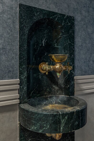 More Photos Of 380 N Main St, Mansfield Office Residential For Sale