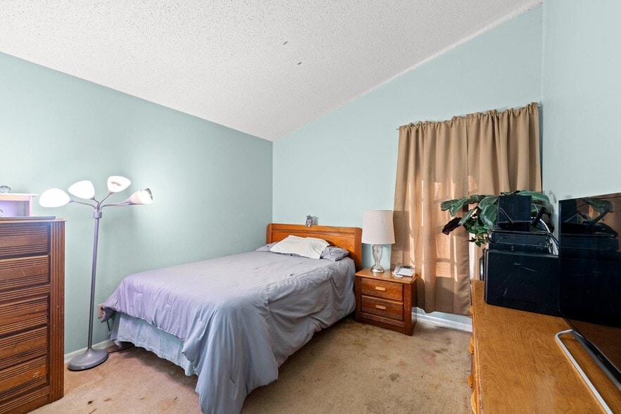 More Photos Of 2501 E Diana St, Tampa Office Residential For Sale