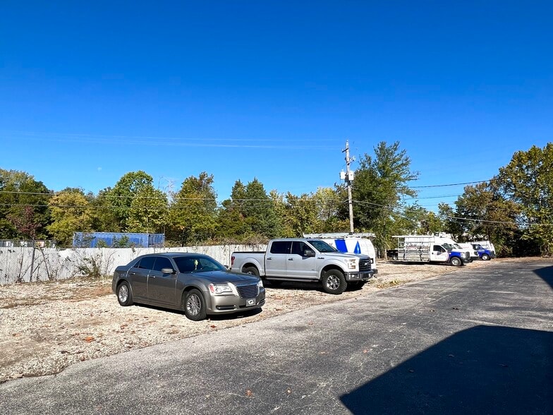 More Photos Of 2239 Whitten Rd, Memphis Light Distribution For Sale