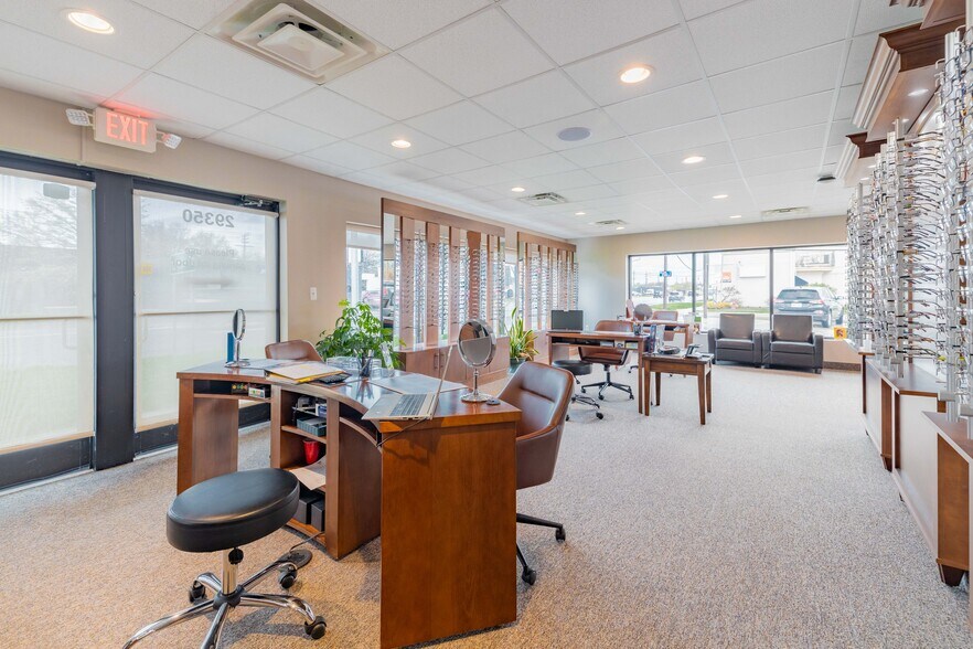 More Photos Of 29350 Harper Ave, Saint Clair Shores Office For Sale