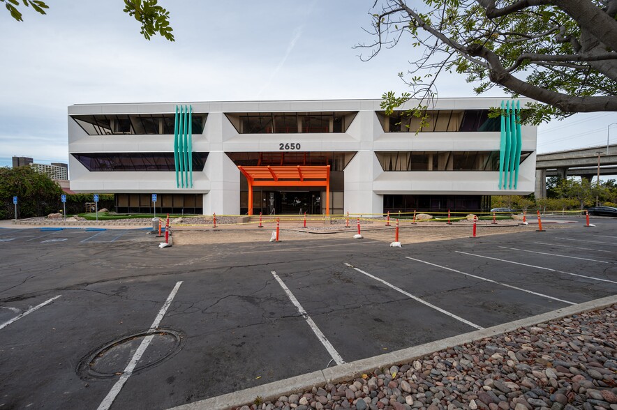 Primary Photo Of 2650 Camino del Rio N, San Diego Office For Lease