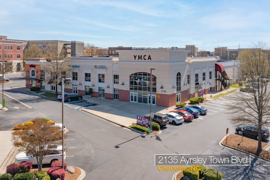 More Photos Of 2135 Ayrsley Town Blvd, Charlotte Freestanding For Lease