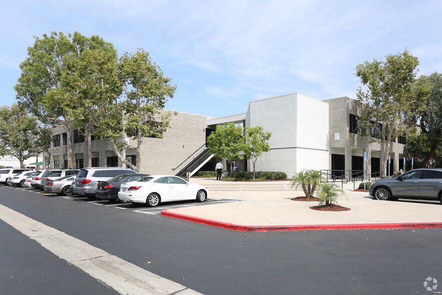 More Photos Of 3636 Birch St, Newport Beach Office For Sale