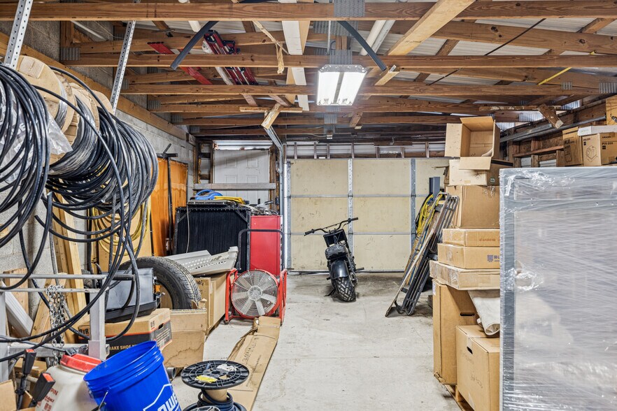 More Photos Of 3502 Dickerson Pike, Nashville Flex For Sale