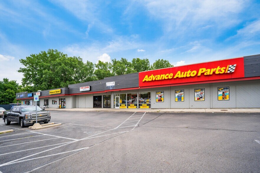 More Photos Of 229-245 E Main St, West Jefferson Freestanding For Lease