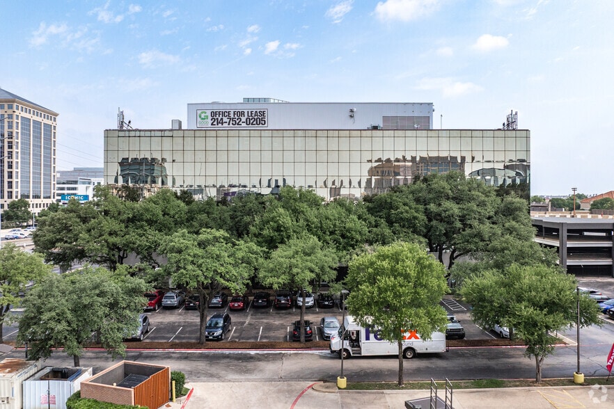 More Photos Of 14110 N Dallas Pky, Dallas Unknown For Lease