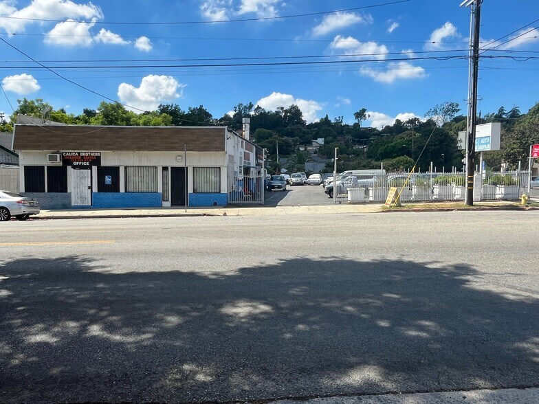More Photos Of 7025 Figueroa St, Los Angeles Auto Repair For Lease