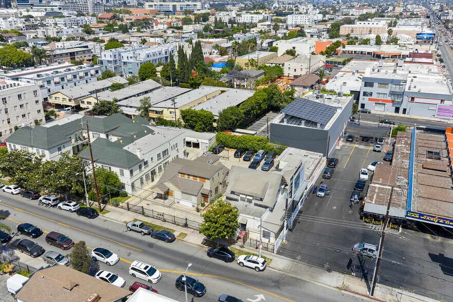 More Photos Of 1110 N Gower St, Los Angeles Storefront Retail Office For Sale