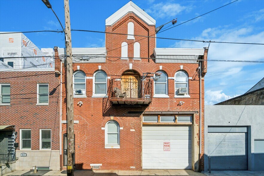 Primary Photo Of 419 Pierce St, Philadelphia Police Fire Station For Sale