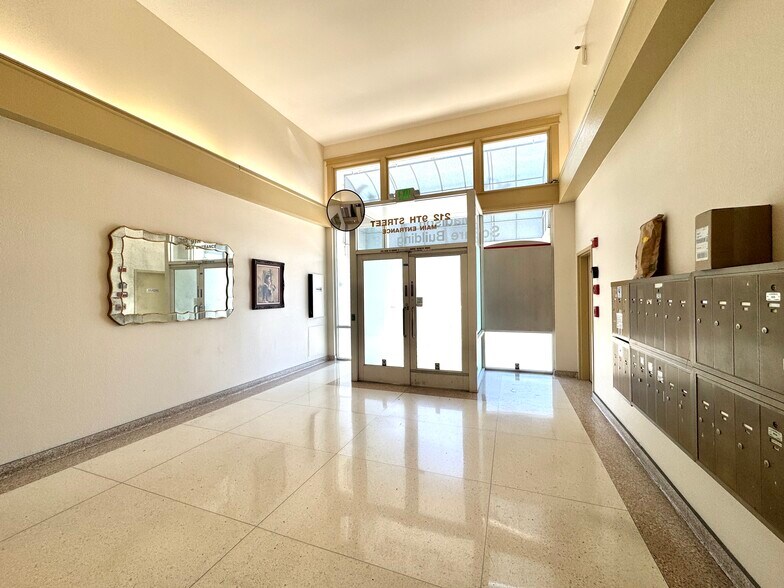 More Photos Of 212 9th St, Oakland Medical For Lease