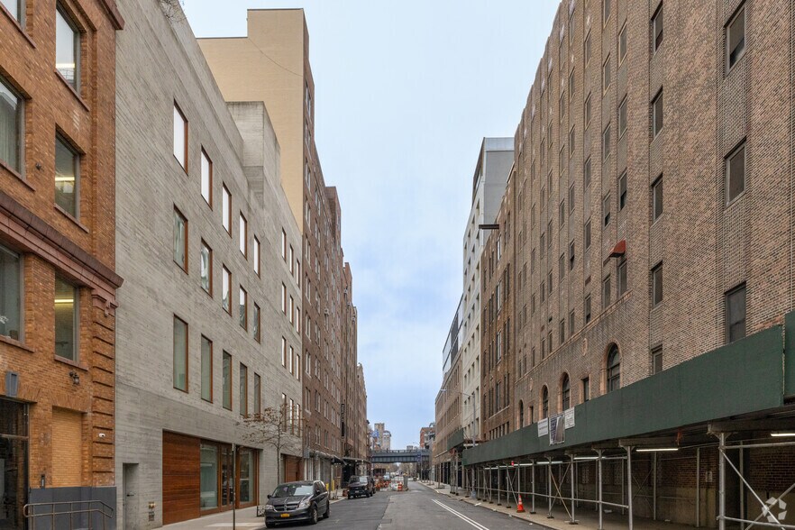 More Photos Of 529 W 20th St, New York Office For Lease