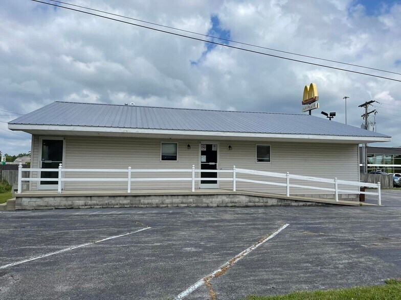 Primary Photo Of 436 Main st, Stanton Office For Lease
