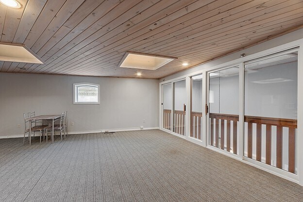 More Photos Of 9-15 Pleasant St, Worcester Office Residential For Lease