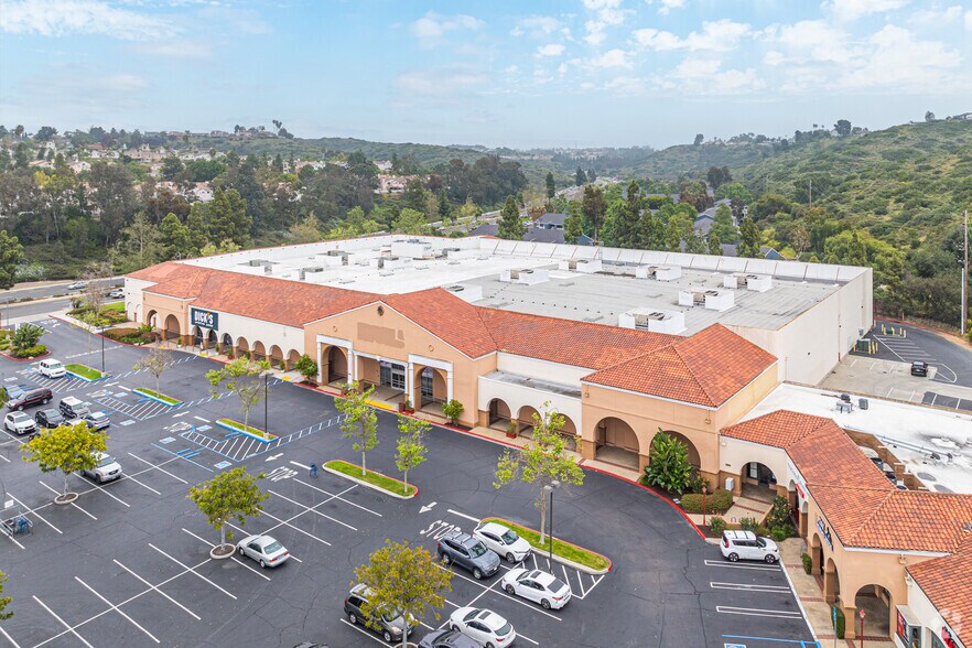 More Photos Of 390 E H St, Chula Vista Unknown For Lease