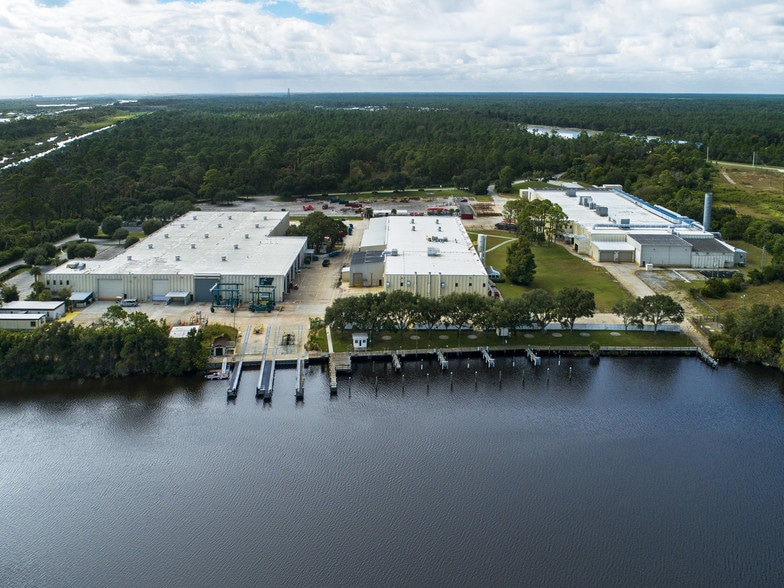 More Photos Of 1958 Unsinkable St, Flagler Beach Manufacturing For Sale