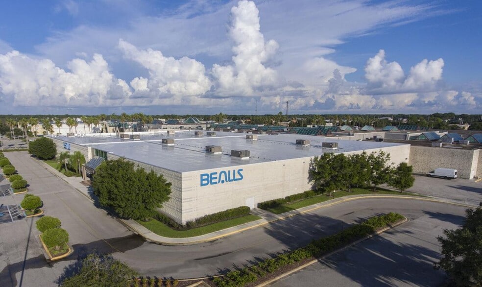 More Photos Of 1441 Tamiami Trl, Port Charlotte Department Store For Sale