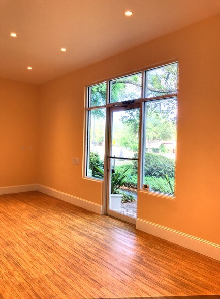 More Photos Of 234 Mathis Ferry Rd, Mount Pleasant Office For Lease