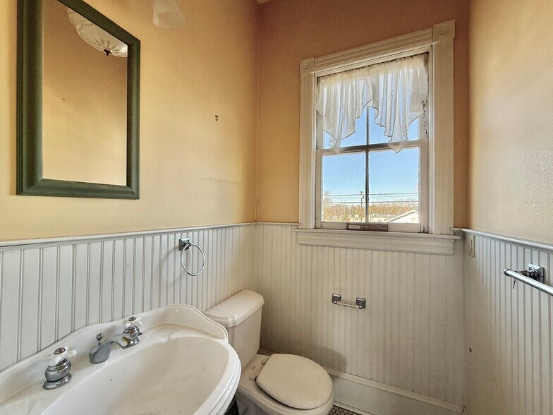 More Photos Of 55 Chestnut St, Elmer Convenience Store For Sale